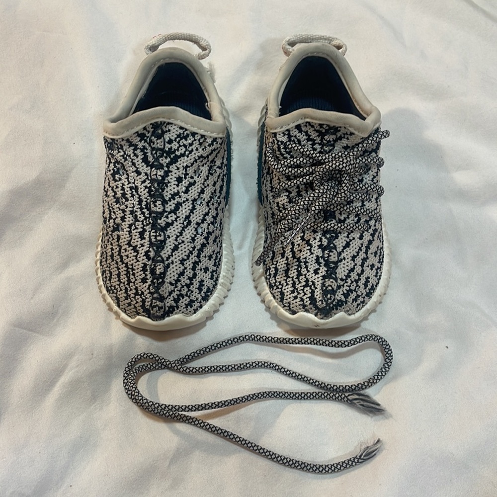 Yeezy Boost 350 Infant❗️ - Picture 4 of 9
